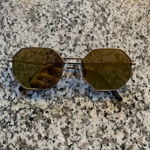 Quay Women’s Sunglasses